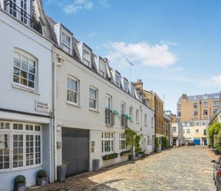 7 Chesham Mews, SW1X